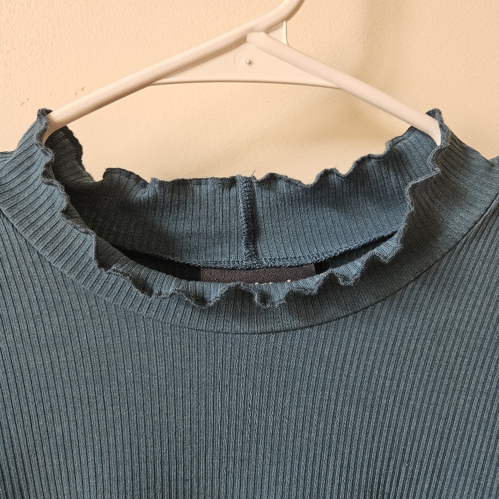 ModCloth Lettuce Hem Mockneck Ribbed Top - Picture 2 of 5